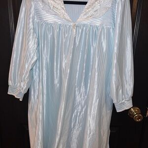 Elegant Light Blue Women's Nightgown